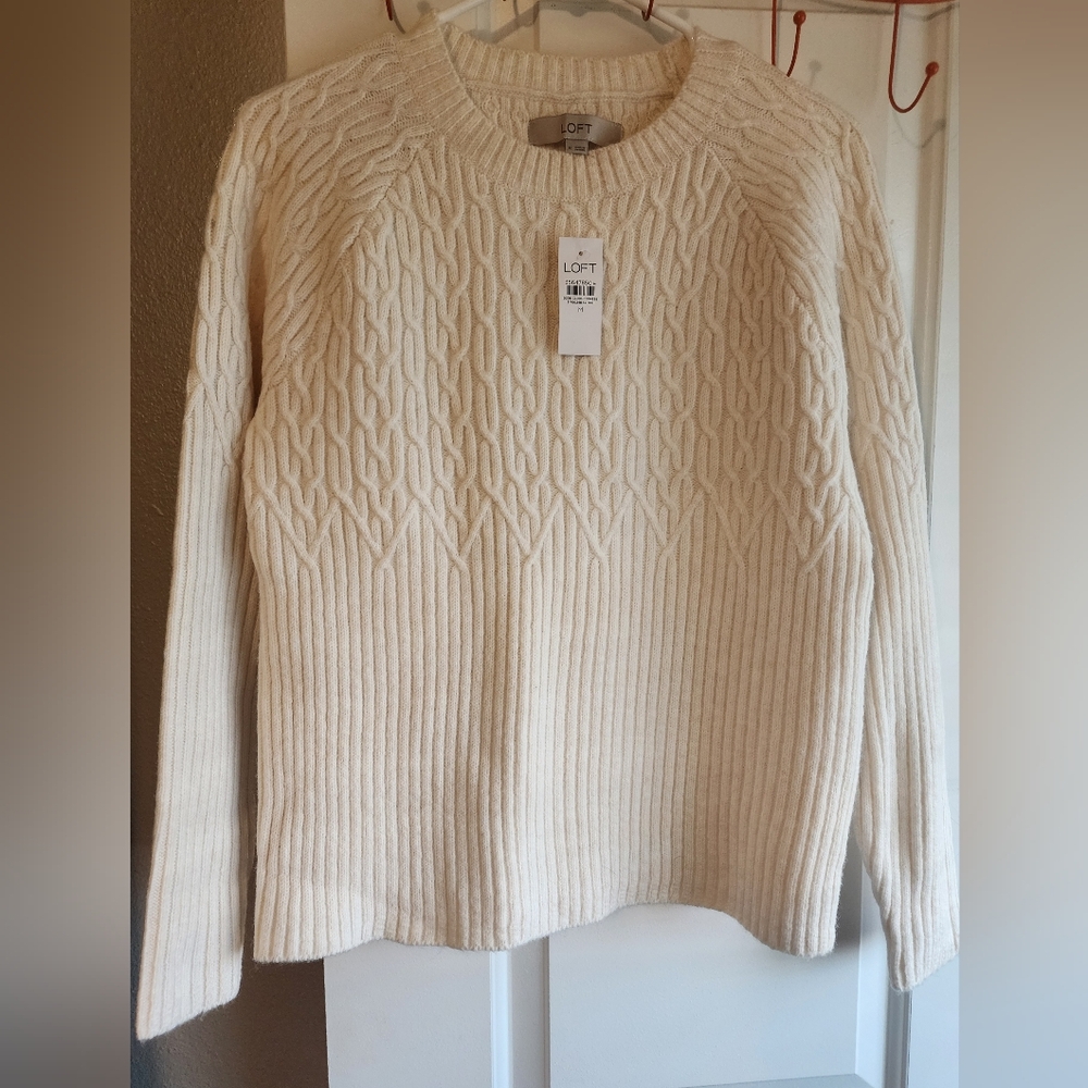 Loft White Raglan Cable Knit Sweater Size M